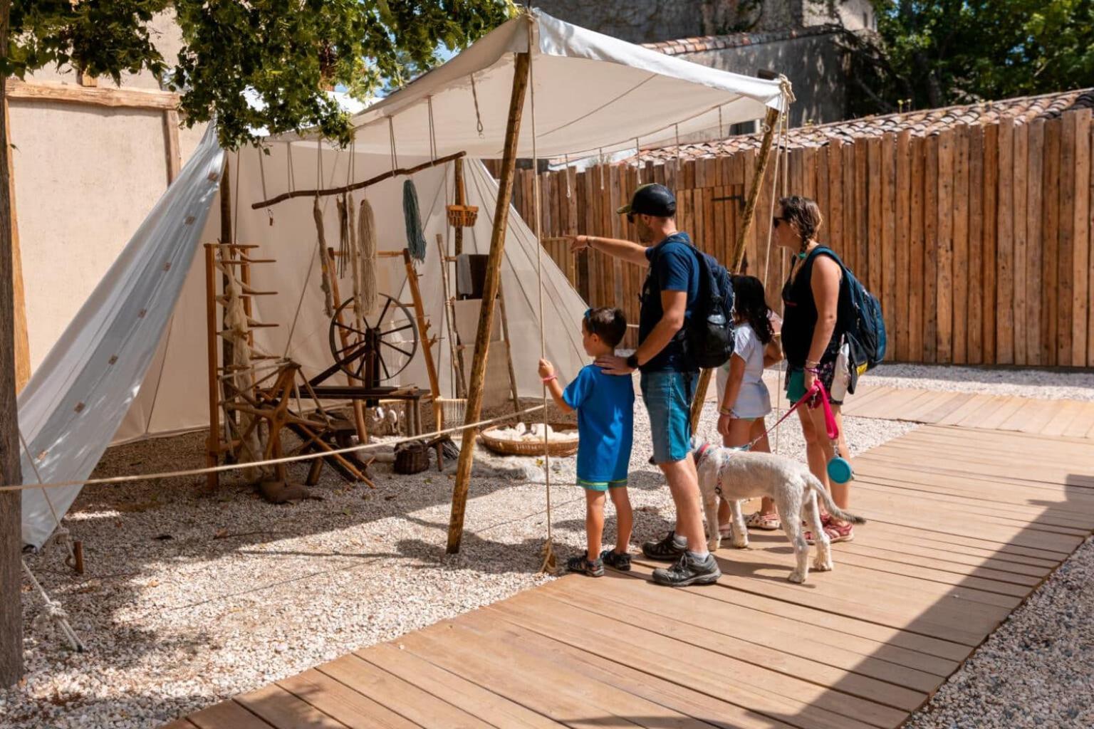 Tout Confort ! Ville, Climatisation, Parking, Wifi, Calme, Tv Carcassonne Eksteriør billede