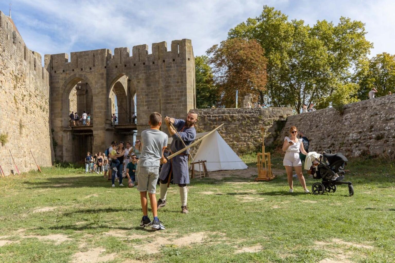 Tout Confort ! Ville, Climatisation, Parking, Wifi, Calme, Tv Carcassonne Eksteriør billede
