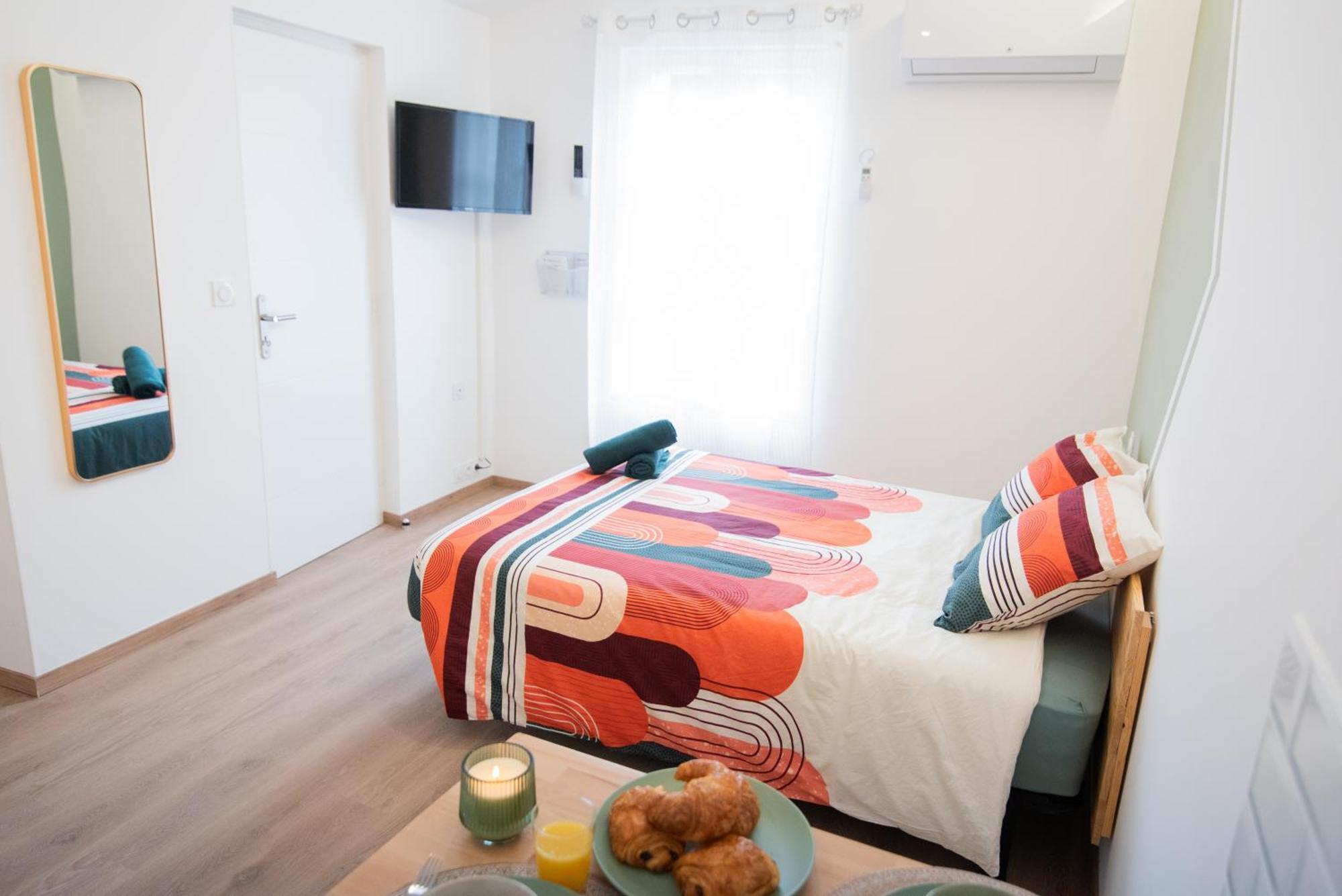 Tout Confort ! Ville, Climatisation, Parking, Wifi, Calme, Tv Carcassonne Eksteriør billede