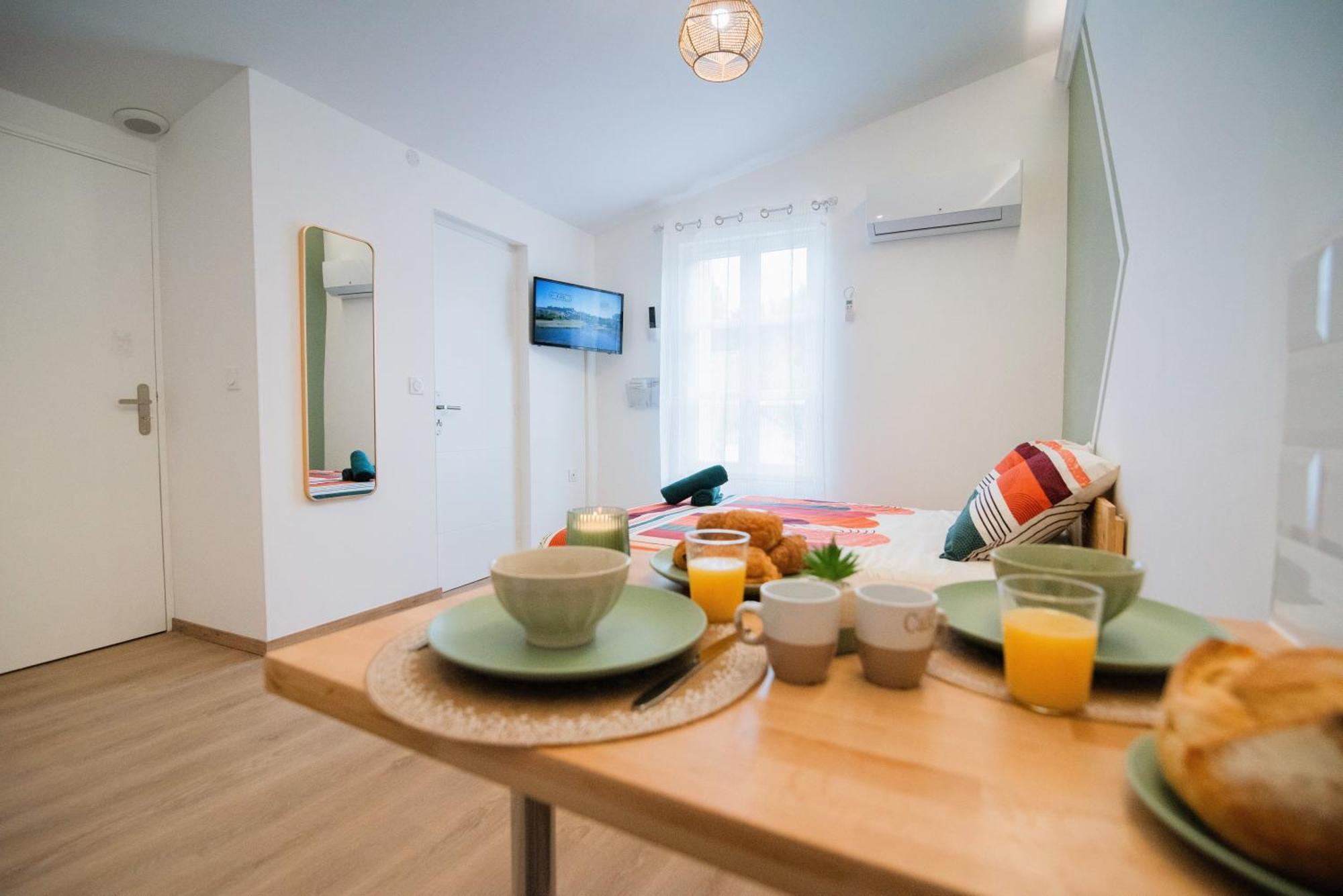 Tout Confort ! Ville, Climatisation, Parking, Wifi, Calme, Tv Carcassonne Eksteriør billede