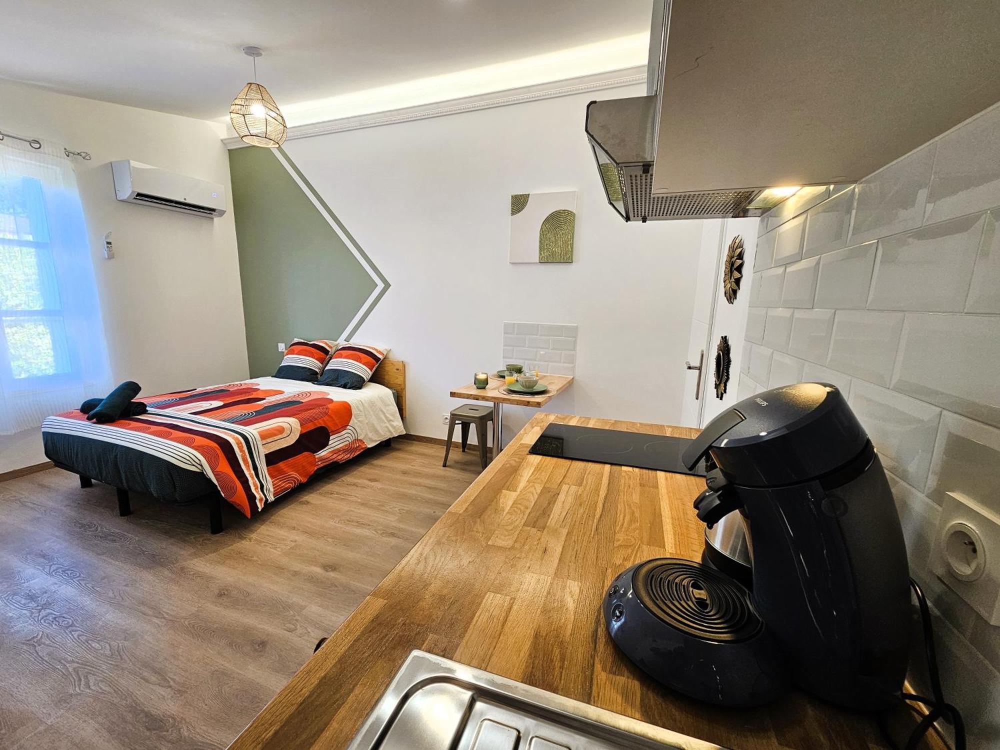 Tout Confort ! Ville, Climatisation, Parking, Wifi, Calme, Tv Carcassonne Eksteriør billede